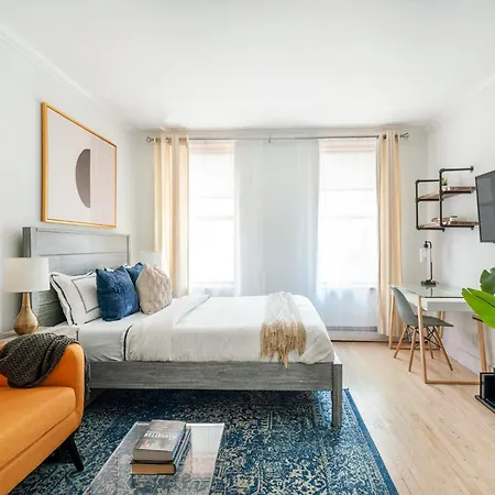 1597-7 Luxury Upper East Studio W&D In Unit